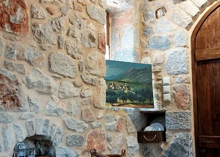 شقة Tsiliviani Loukadika