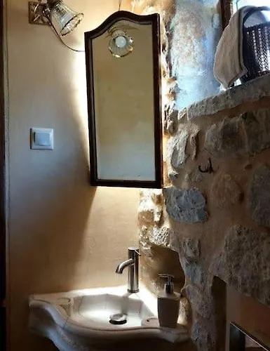 Tsiliviani * Loukadika