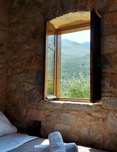 Tsiliviani شقة Loukadika